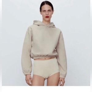 Zara gray cropped sweatshirt